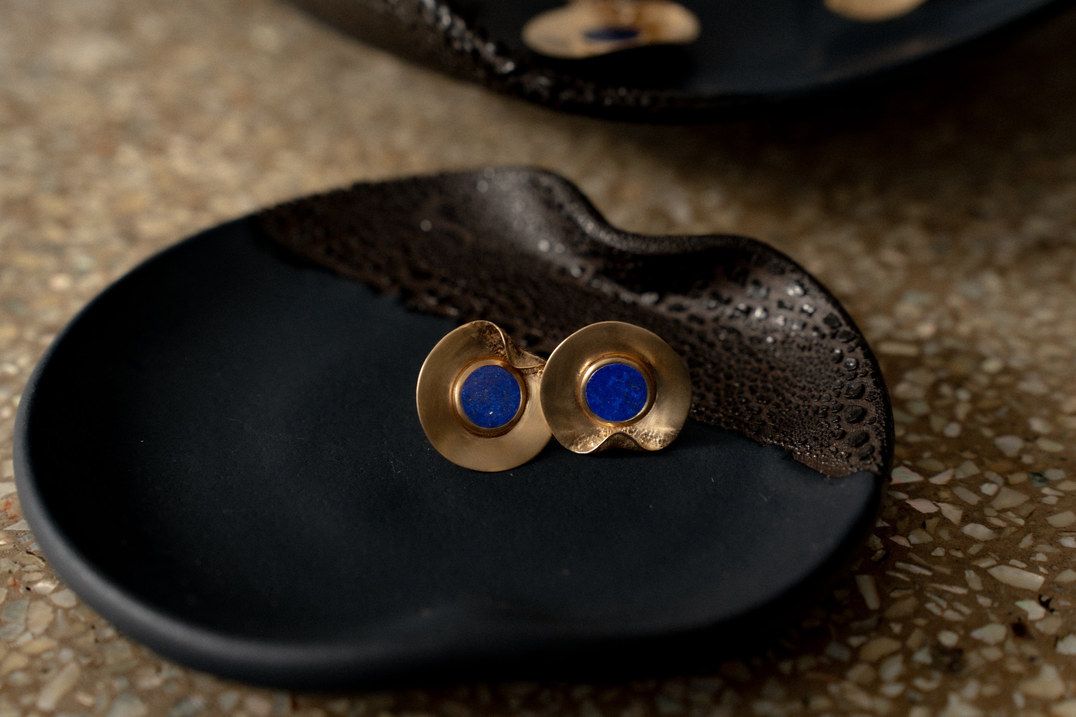 The Fold Earrings – Lapis 14k Gold