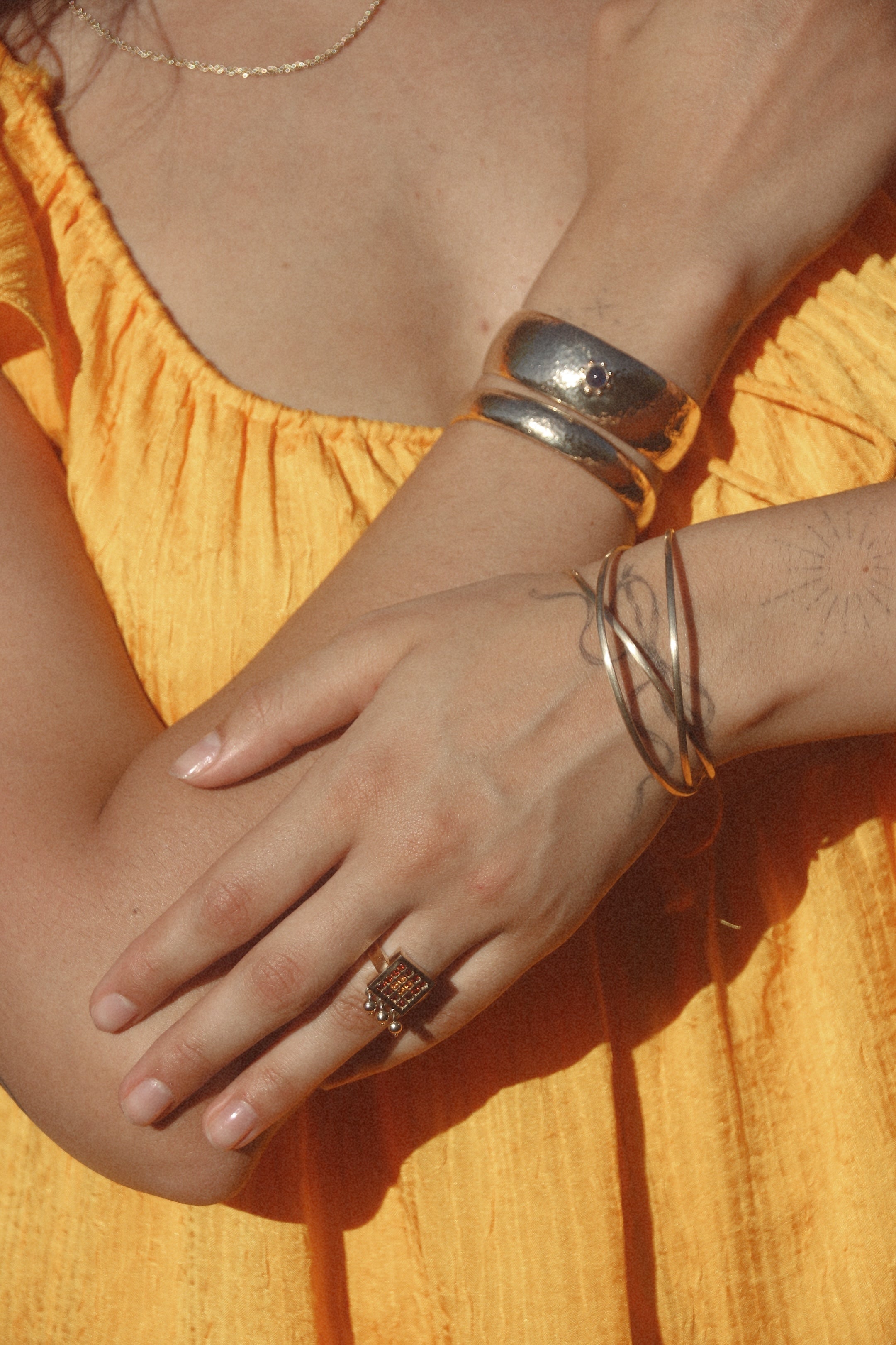 RANI Cuff with Sapphire and Intertwined bangle