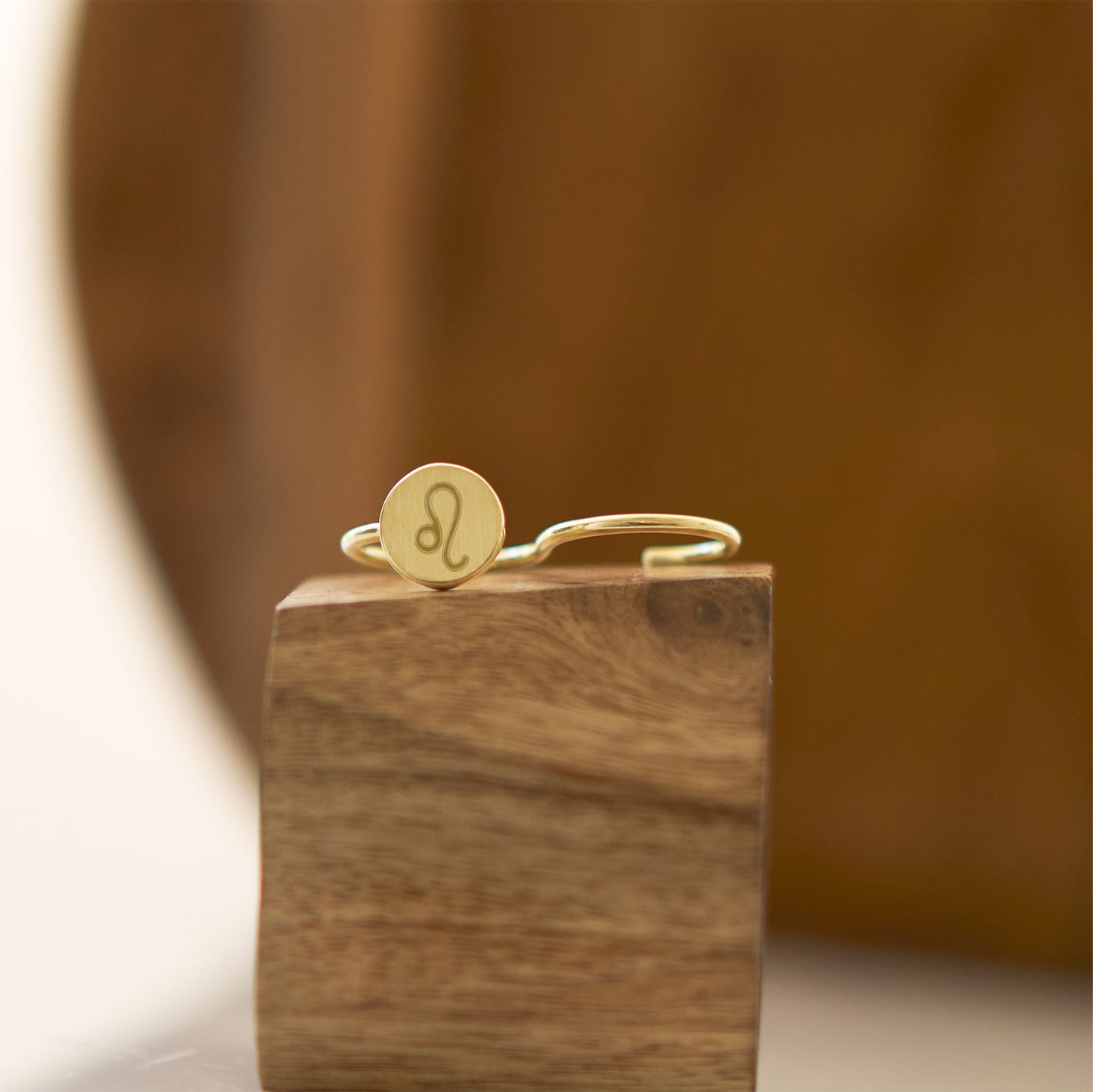 Two-finger Gold Sybille Ring